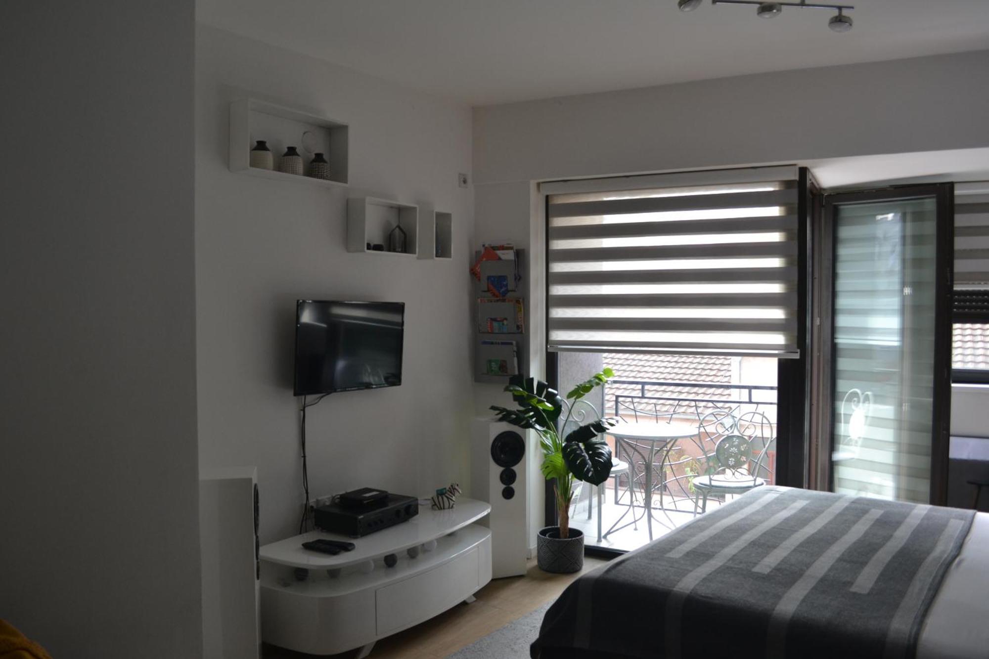 Urban Apartment Ni Exterior foto
